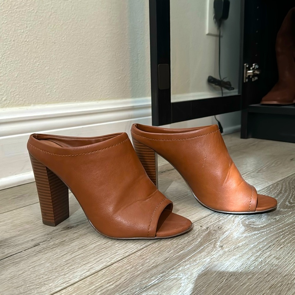 Block heel mule